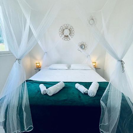 Appartement Cosy - Entre Nature Et Plages De Reve Le Gosier  Kültér fotó
